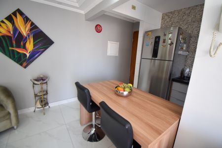 Apartamento à venda com 60m², 2 quartos e 1 vaga Apartamento à venda com 60m², 2 quartos e 1 vagaSala