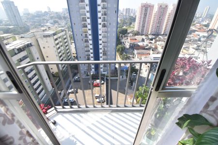 Apartamento à venda com 60m², 2 quartos e 1 vaga Apartamento à venda com 60m², 2 quartos e 1 vagaVaranda