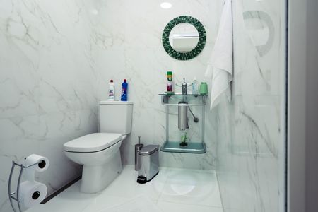 Casa à venda com 229m², 4 quartos e 3 vagas Casa à venda com 229m², 4 quartos e 3 vagasLavabo