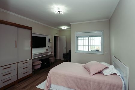 Casa à venda com 229m², 4 quartos e 3 vagas Casa à venda com 229m², 4 quartos e 3 vagasSuíte 3