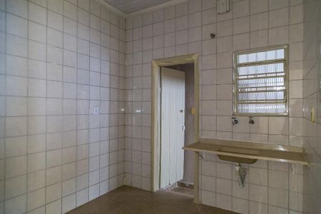 Casa à venda com 165m², 2 quartos e 1 vaga Casa à venda com 165m², 2 quartos e 1 vagaCozinha