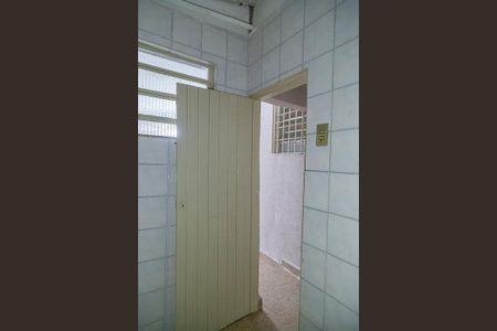 Casa à venda com 165m², 2 quartos e 1 vaga Casa à venda com 165m², 2 quartos e 1 vagaBanheiro