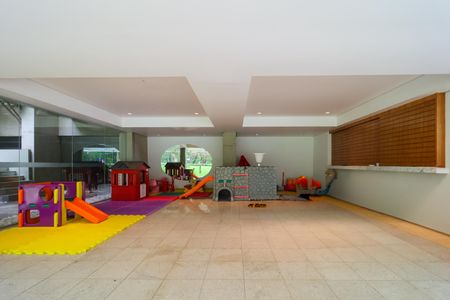 Apartamento para alugar com 520m², 3 quartos e 4 vagas Apartamento para alugar com 520m², 3 quartos e 4 vagasBrinquedoteca