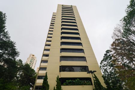 Apartamento para alugar com 520m², 3 quartos e 4 vagas Apartamento para alugar com 520m², 3 quartos e 4 vagasFachada