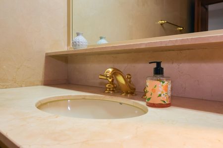 Apartamento para alugar com 520m², 3 quartos e 4 vagas Apartamento para alugar com 520m², 3 quartos e 4 vagasBanheiro da Suíte 3