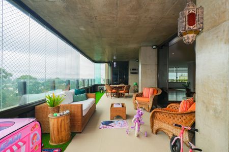 Apartamento para alugar com 520m², 3 quartos e 4 vagas Apartamento para alugar com 520m², 3 quartos e 4 vagasVaranda da Sala
