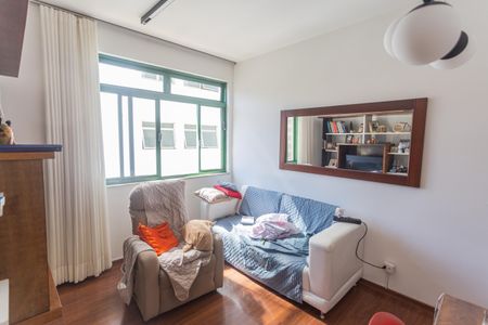 Apartamento à venda com 70m², 2 quartos e 1 vaga Apartamento à venda com 70m², 2 quartos e 1 vagaSala