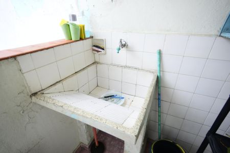 Casa à venda com 180m², 2 quartos e 1 vagaÁrea de Serviço