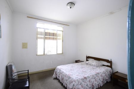 Casa à venda com 180m², 2 quartos e 1 vagaQuarto