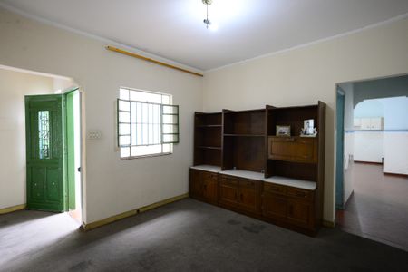 Casa à venda com 180m², 2 quartos e 1 vagaSala