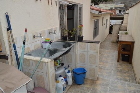 Casa à venda com 180m², 3 quartos e 2 vagasÁrea de Serviço