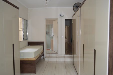 Casa à venda com 180m², 3 quartos e 2 vagasSuíte 2