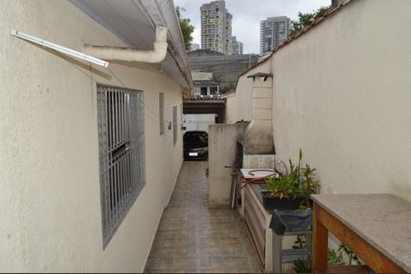 Casa à venda com 180m², 3 quartos e 2 vagasCorredor