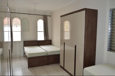 Casa à venda com 180m², 3 quartos e 2 vagasSuíte 2