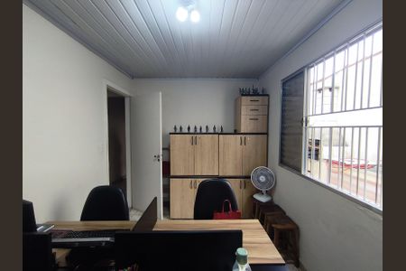 Casa à venda com 180m², 3 quartos e 2 vagas Casa à venda com 180m², 3 quartos e 2 vagasQuarto 1