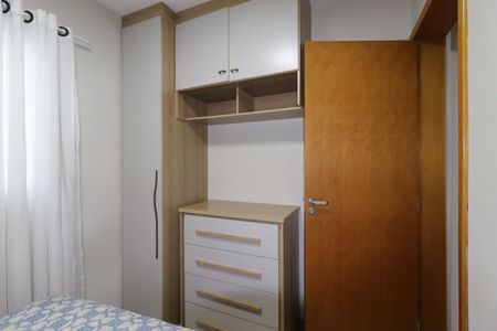 Apartamento à venda com 78m², 2 quartos e 1 vagaQuarto 2