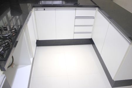 Casa para alugar com 213m², 3 quartos e 2 vagasCozinha