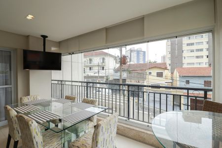 Apartamento à venda com 146m², 3 quartos e 4 vagas Apartamento à venda com 146m², 3 quartos e 4 vagasVaranda Gourmet