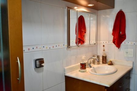 Apartamento à venda com 88m², 3 quartos e 1 vaga Apartamento à venda com 88m², 3 quartos e 1 vagaBanheiro Social