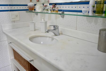 Apartamento à venda com 88m², 3 quartos e 1 vaga Apartamento à venda com 88m², 3 quartos e 1 vagaBanheiro da Suíte