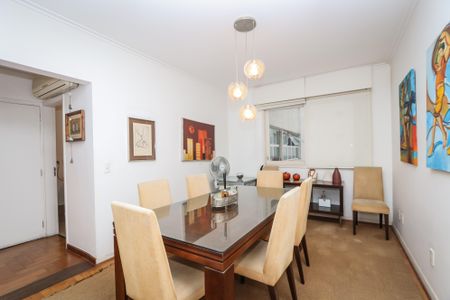 Apartamento à venda com 161m², 2 quartos e 2 vagas Apartamento à venda com 161m², 2 quartos e 2 vagasSala de Jantar