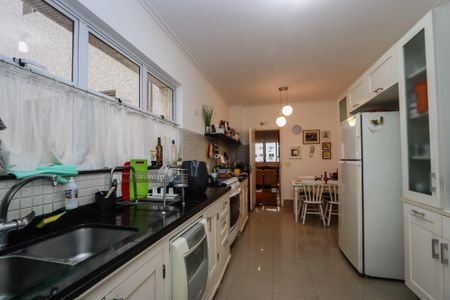 Apartamento à venda com 161m², 2 quartos e 2 vagas Apartamento à venda com 161m², 2 quartos e 2 vagasCozinha