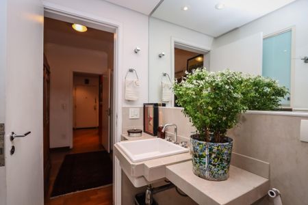 Apartamento à venda com 161m², 2 quartos e 2 vagas Apartamento à venda com 161m², 2 quartos e 2 vagasBanheiro