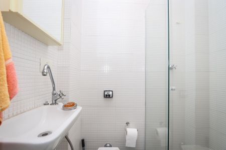 Apartamento à venda com 161m², 2 quartos e 2 vagas Apartamento à venda com 161m², 2 quartos e 2 vagasBanheiro de Serviço