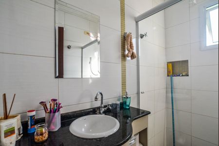 Casa à venda com 192m², 3 quartos e 5 vagas Casa à venda com 192m², 3 quartos e 5 vagasBanheiro/Suite