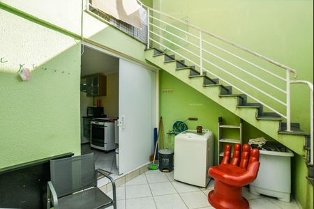 Casa à venda com 192m², 3 quartos e 5 vagas Casa à venda com 192m², 3 quartos e 5 vagasÁrea comum