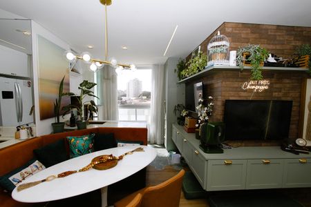 Apartamento à venda com 57m², 2 quartos e 2 vagasSala