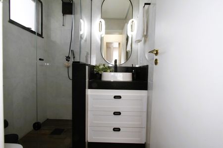 Apartamento à venda com 57m², 2 quartos e 2 vagasBanheiro Social