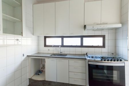 Apartamento à venda com 120m², 4 quartos e 2 vagas Apartamento à venda com 120m², 4 quartos e 2 vagasCozinha