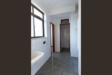 Apartamento à venda com 120m², 4 quartos e 2 vagas Apartamento à venda com 120m², 4 quartos e 2 vagasÁrea de Serviço