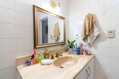 Casa à venda com 135m², 4 quartos e 1 vaga Casa à venda com 135m², 4 quartos e 1 vagaBanheiro 1