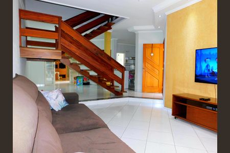 Casa para alugar com 215m², 3 quartos e 3 vagasSala