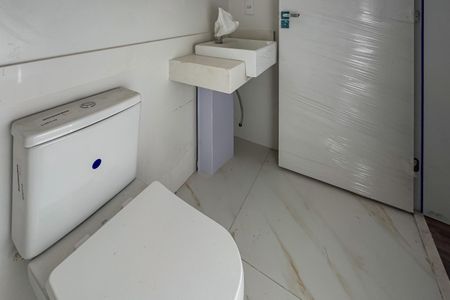 Apartamento à venda com 150m², 3 quartos e 2 vagas Apartamento à venda com 150m², 3 quartos e 2 vagasBanheiro da Suíte
