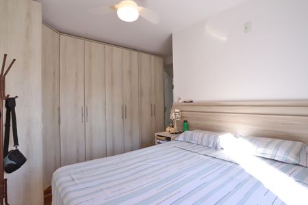 Apartamento à venda com 108m², 3 quartos e 2 vagas Apartamento à venda com 108m², 3 quartos e 2 vagasSuíte