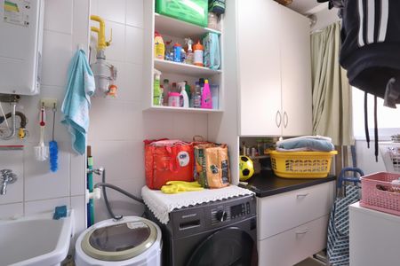 Apartamento à venda com 108m², 3 quartos e 2 vagas Apartamento à venda com 108m², 3 quartos e 2 vagasÁrea de Serviço