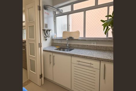 Apartamento à venda com 97m², 3 quartos e 2 vagasLavanderia