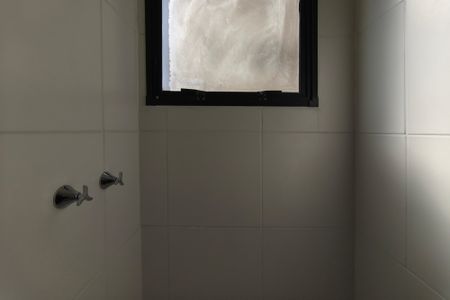 Apartamento à venda com 43m², 2 quartos e 1 vaga Apartamento à venda com 43m², 2 quartos e 1 vagaBanheiro