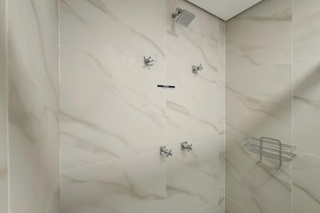 Apartamento à venda com 144m², 3 quartos e 2 vagas Apartamento à venda com 144m², 3 quartos e 2 vagasBanheiro da Suíte 1