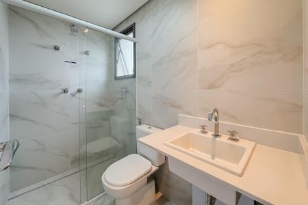 Apartamento à venda com 144m², 3 quartos e 2 vagas Apartamento à venda com 144m², 3 quartos e 2 vagasBanheiro da Suíte 2