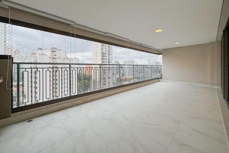 Apartamento à venda com 144m², 3 quartos e 2 vagas Apartamento à venda com 144m², 3 quartos e 2 vagasVaranda gourmet