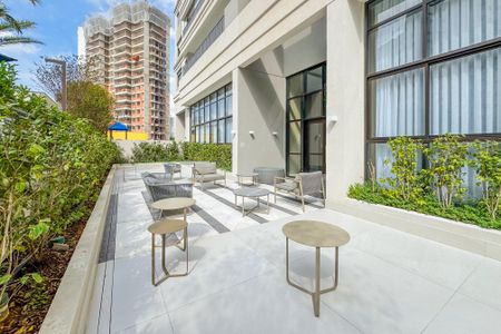 Apartamento à venda com 144m², 3 quartos e 2 vagas Apartamento à venda com 144m², 3 quartos e 2 vagasÁrea comum - Salão de festas