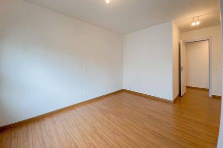 Apartamento à venda com 144m², 3 quartos e 2 vagas Apartamento à venda com 144m², 3 quartos e 2 vagasSuíte Master
