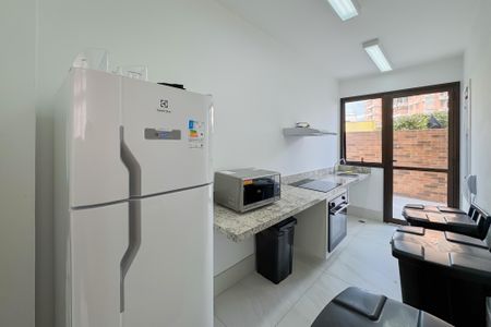 Apartamento à venda com 144m², 3 quartos e 2 vagas Apartamento à venda com 144m², 3 quartos e 2 vagasÁrea comum - Salão de festas