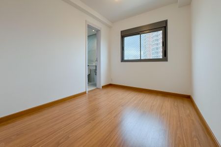 Apartamento à venda com 144m², 3 quartos e 2 vagas Apartamento à venda com 144m², 3 quartos e 2 vagasSuíte 2