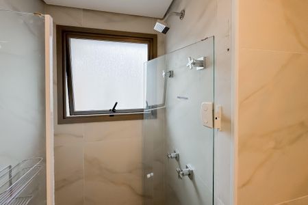 Apartamento à venda com 144m², 3 quartos e 2 vagas Apartamento à venda com 144m², 3 quartos e 2 vagasBanheiro da Suíte Master