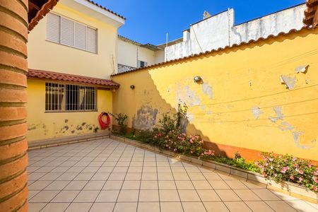 Casa à venda com 227m², 4 quartos e 4 vagas Casa à venda com 227m², 4 quartos e 4 vagasÁrea Externa e Churrasqueira